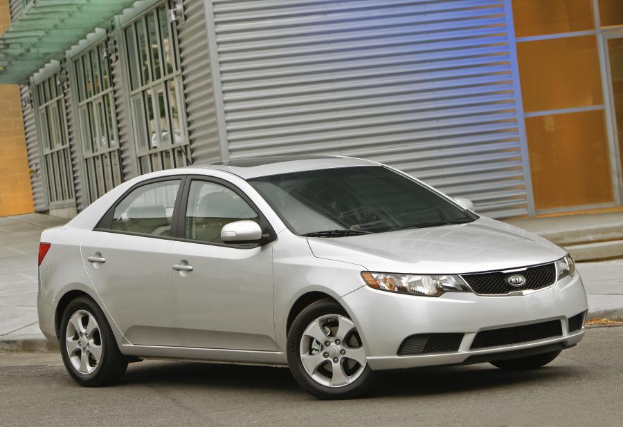  Kia Forte 2009 года  (фото 69 из 128)